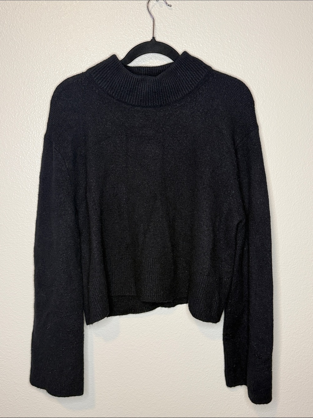 J. Crew Black Cropped Mock Neck Sweater size small (bin14)
